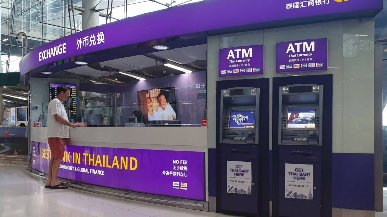 Top tips for changing money into Thai Baht