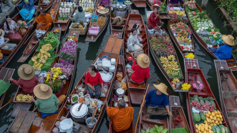7 of Bangkok’s best floating markets